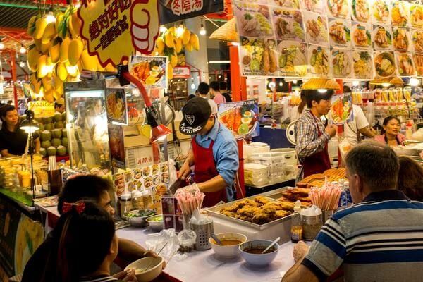 Food near Khongsittha Muay Thai